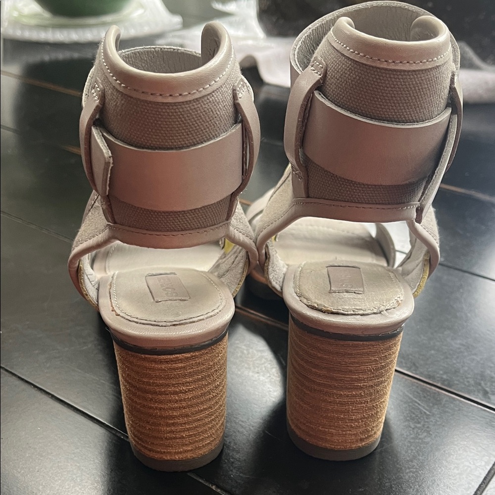 Sorel Taupe and Gold Sandals - Picture 3 of 8